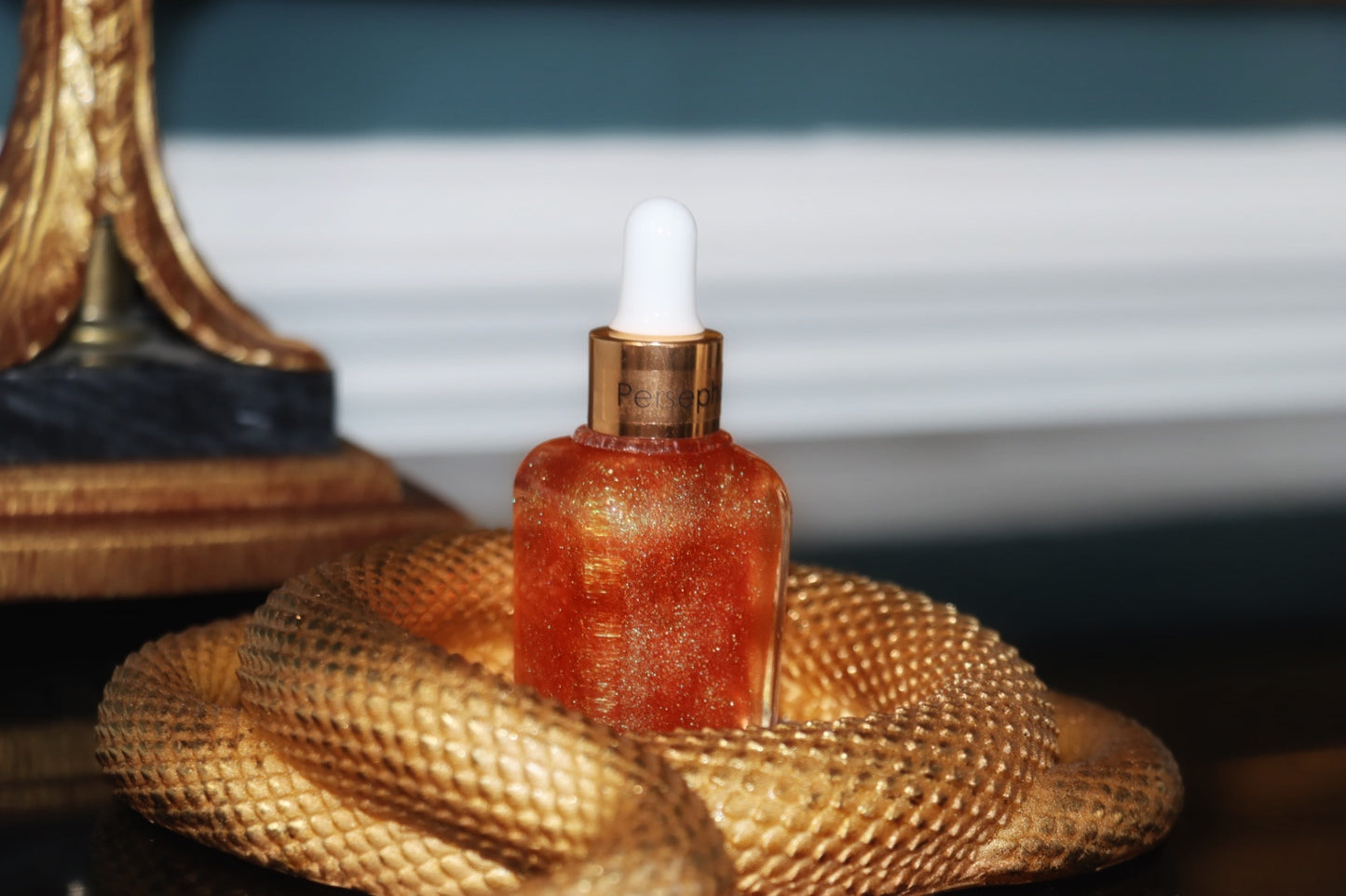 Persephone Parfum: Empower your Shadow. Lead from Light and Dark - Wholeness