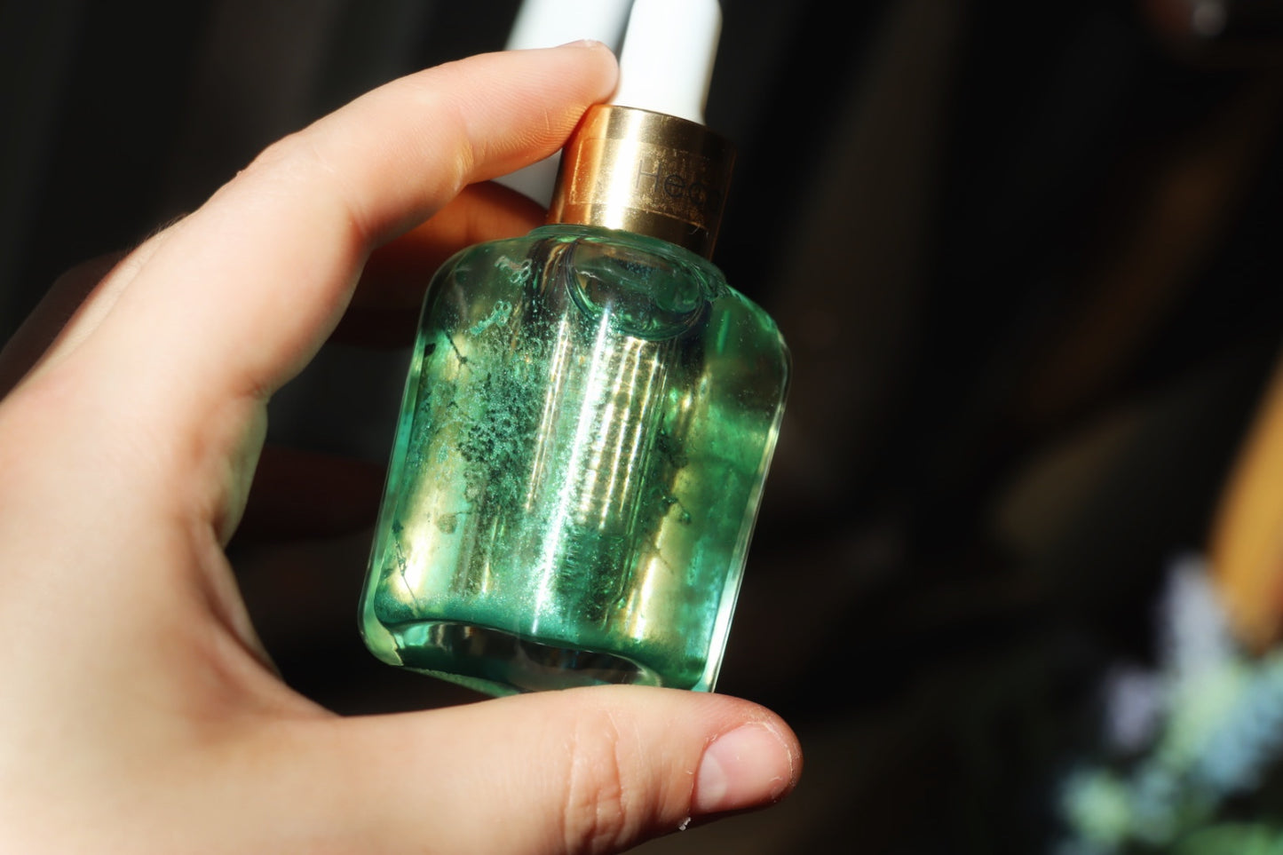 Hecate Parfum: Awaken your gifts. Sharpen your intuition. Heal the witch wound.