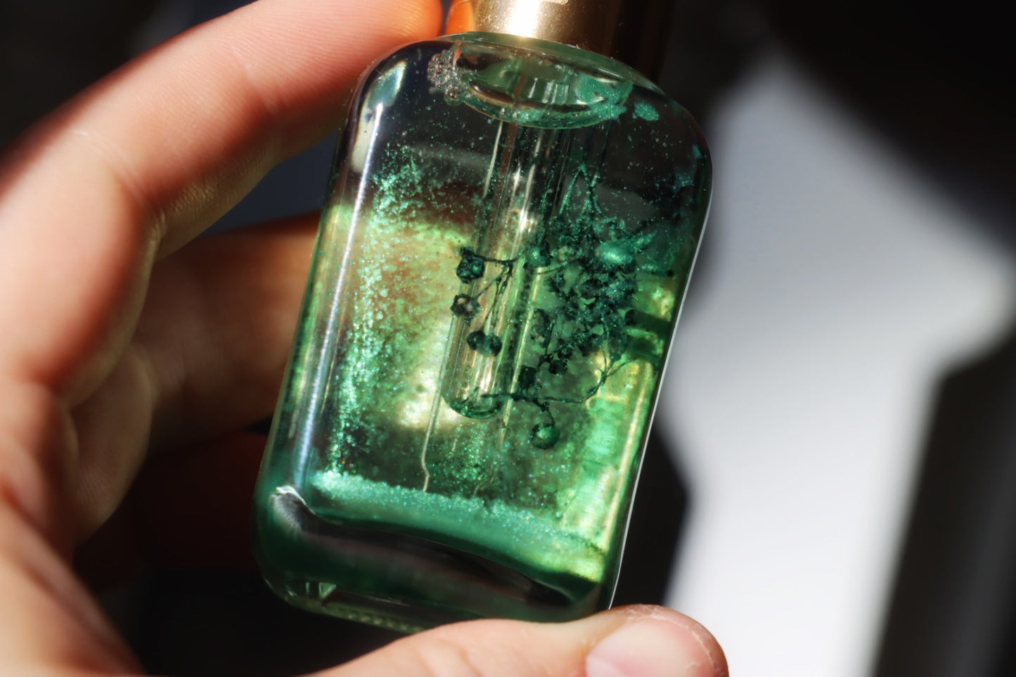 Hecate Parfum: Awaken your gifts. Sharpen your intuition. Heal the witch wound.