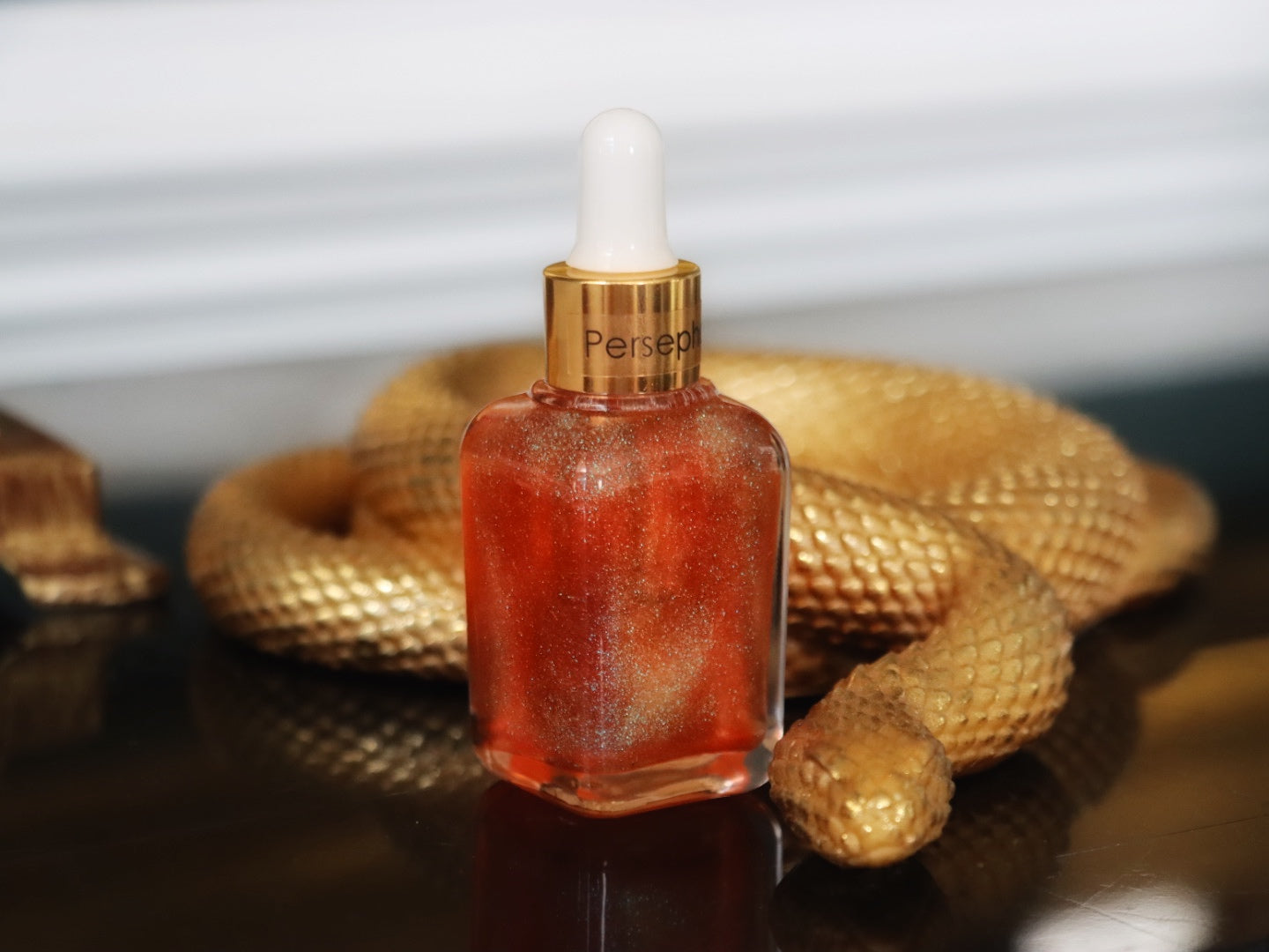 Persephone Parfum: Empower your Shadow. Lead from Light and Dark - Wholeness