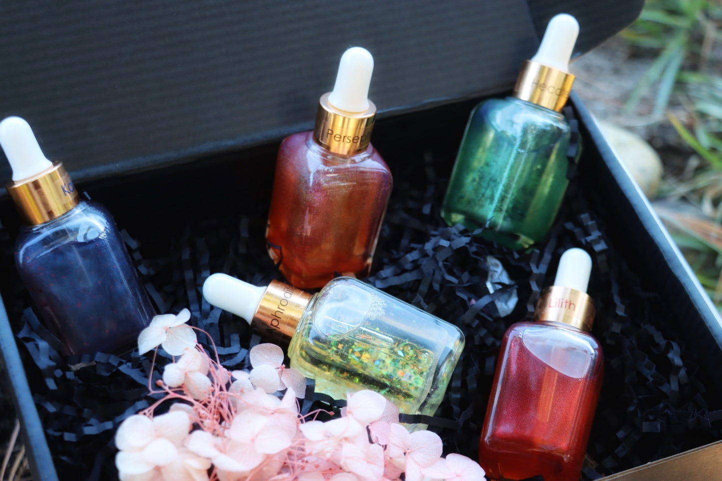 Goddess Energy - SAVE 20% - Set of 5 Parfums with Aphrodite, Lilith, Hecate, Persephone, Kali Ma