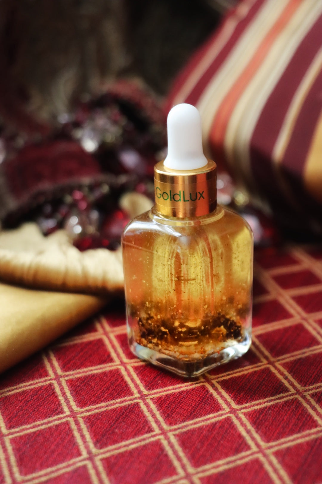 GoldLux, Money Activator: Smell like wealth. Embody abundance. Remove financial blocks