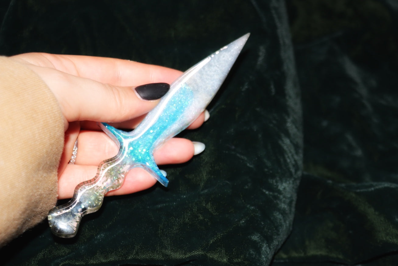 Queens Advisor Ritual Dagger - aligning with your shadow side, dark feminine power, protection of boundaries