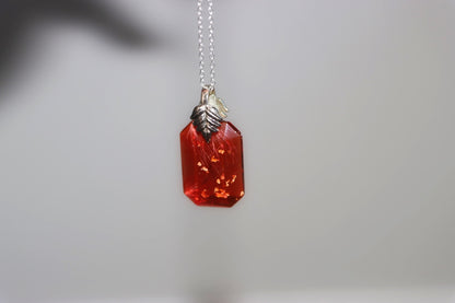 Crimson Mystery Amulet - alluring and mysterious energy