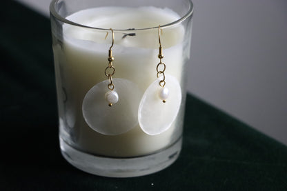 Venus Pearl Earrings