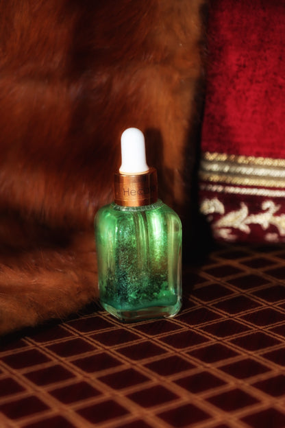 Hecate Parfum: Awaken your gifts. Sharpen your intuition. Heal the witch wound.