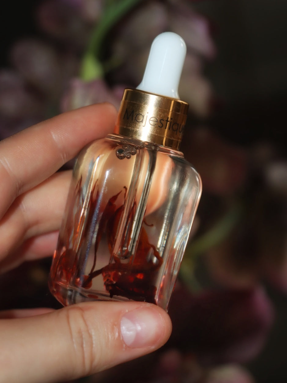 Majestique, Royal Self-esteem: Exude the Inner Power. Eliminate self-doubt. Activate Royal energy